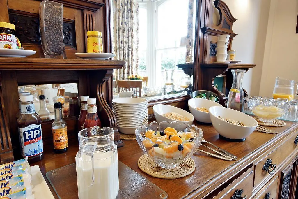 Bronte Guest House York 4*,