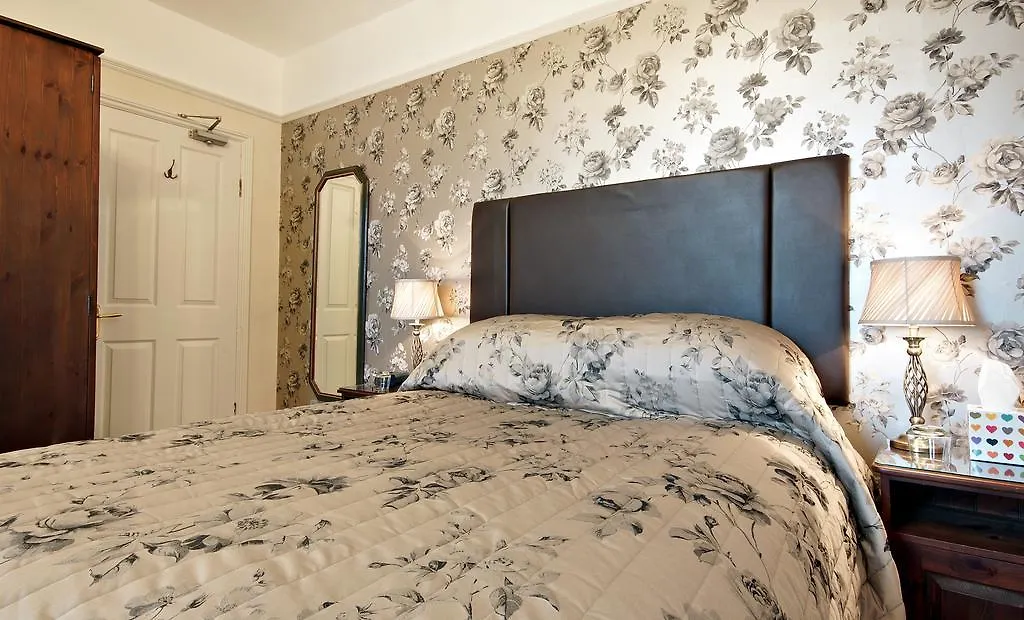 Bronte Guest House York 4*,